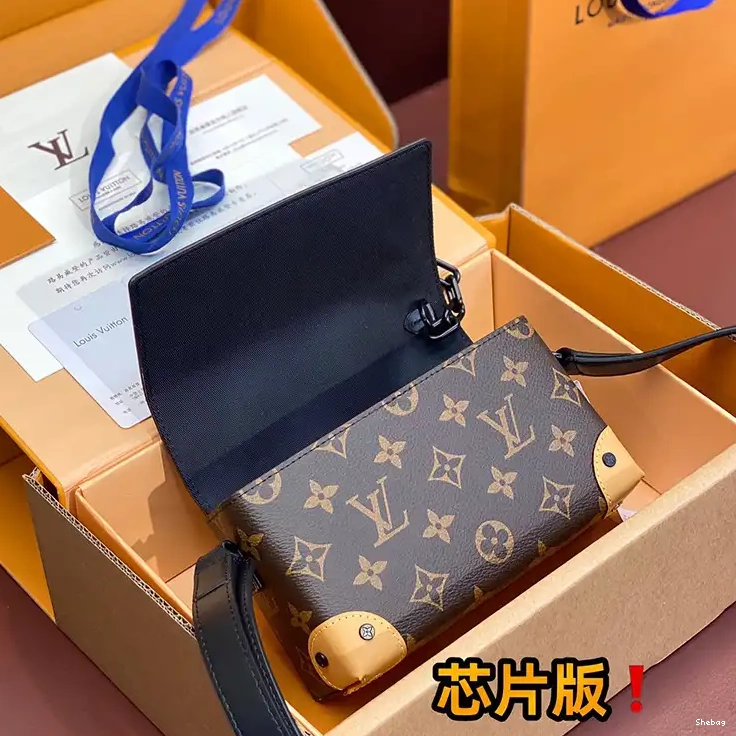 2406YA0182 LV Bags 0722